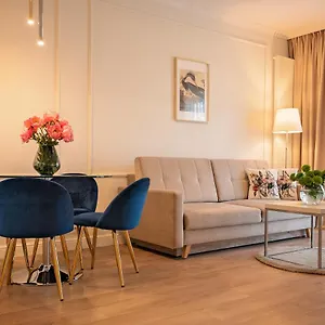 mennica-residence-grzybowska-warsaw.warsawhotelspoland.com/